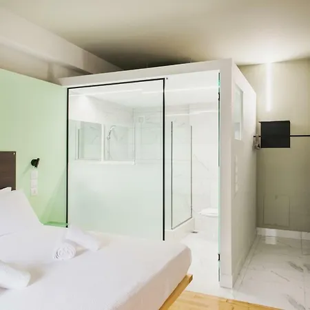 Greece U Around Thissio Aparthotel 3*
